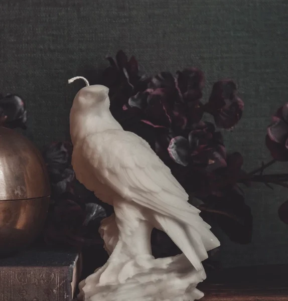 Hawk Candle | Pillar
