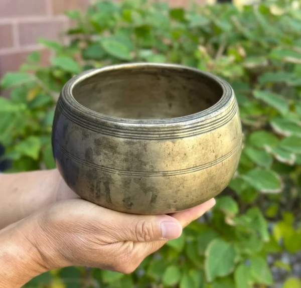 Mani Antique Rare Singing Bowl from Himalaya 5.75 Inches