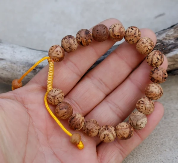 Tibetan Yellow Bodhi Seed 18 Beads Adjustable Mala Bracelet - Image 2